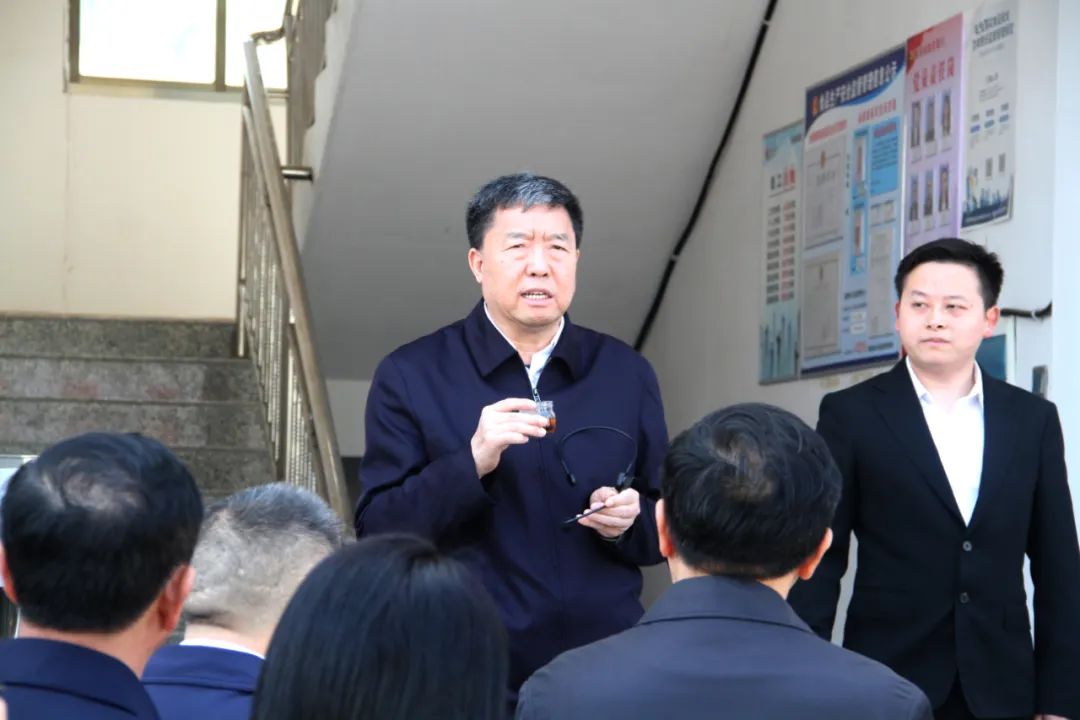 省政協(xié)黨組書記、主席毛萬春調(diào)研湖南湘豐桑植白茶有限公司